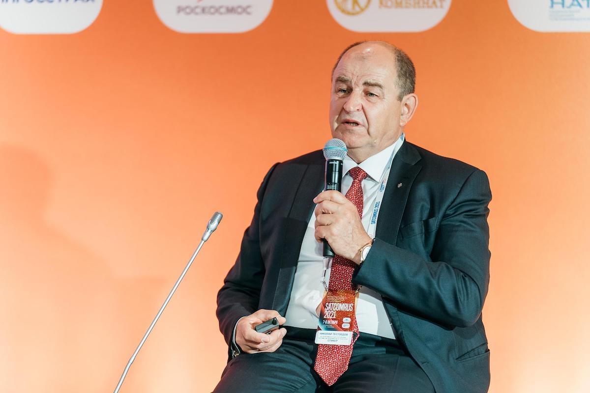 037 DSC09600.min.min